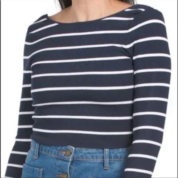 ✨Striped Navy & White Cropped Crew Neck Sweatshirt ✨ - Picture 1 of 5